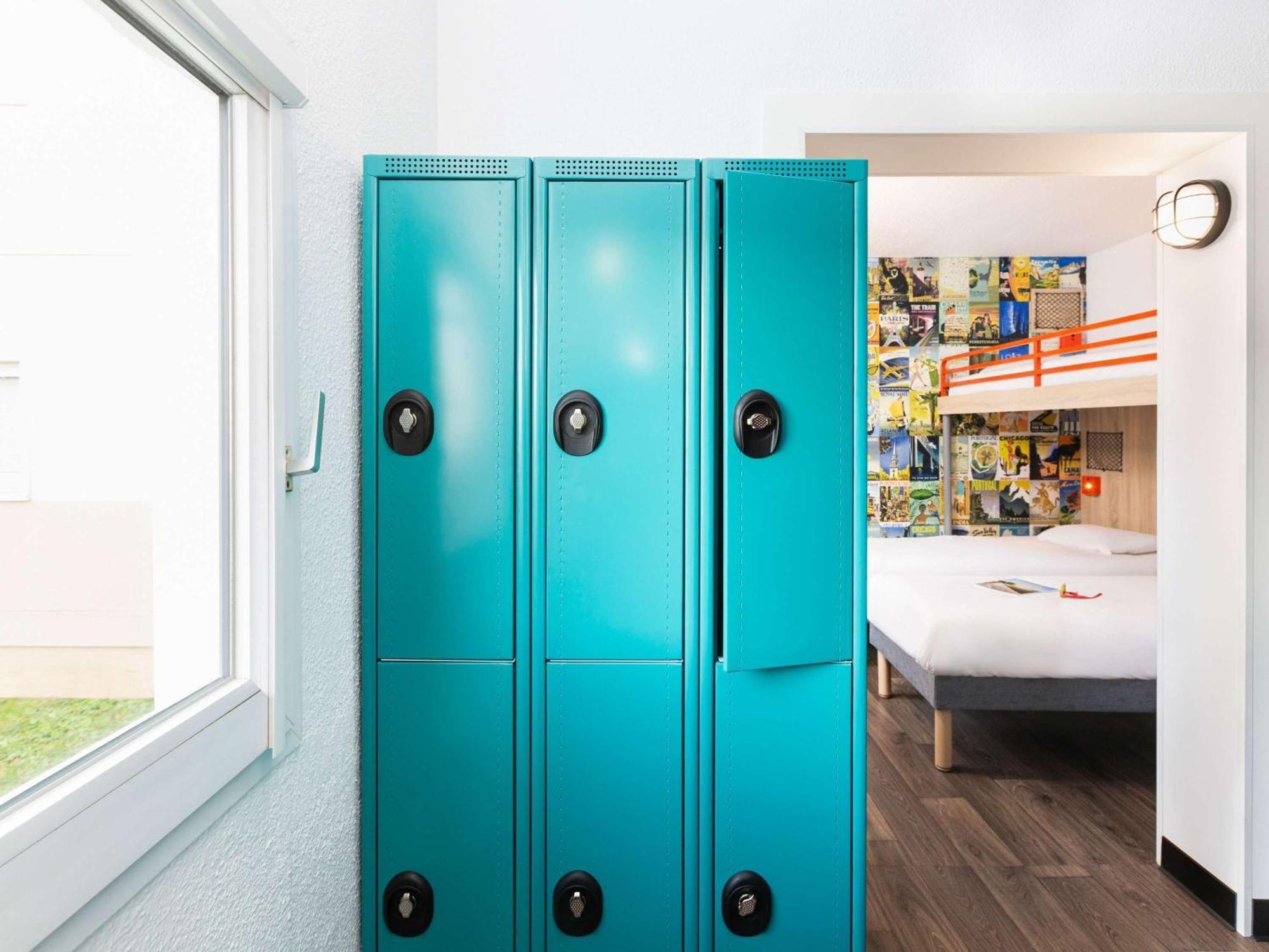Hotelf1 Nimes Ouest Екстериор снимка