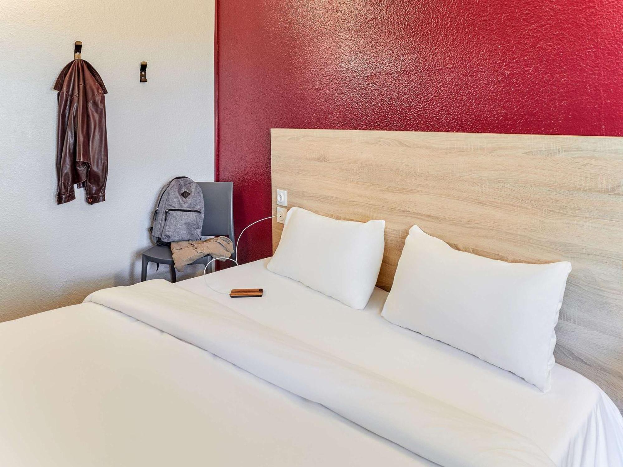 Hotelf1 Nimes Ouest Екстериор снимка