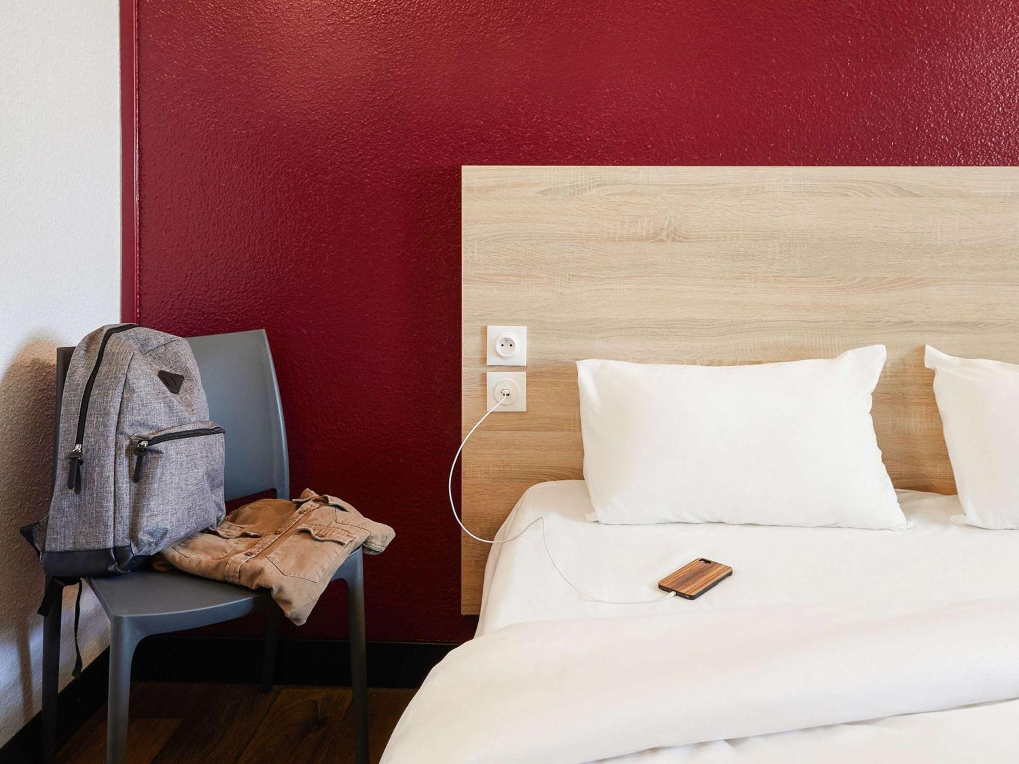 Hotelf1 Nimes Ouest Екстериор снимка